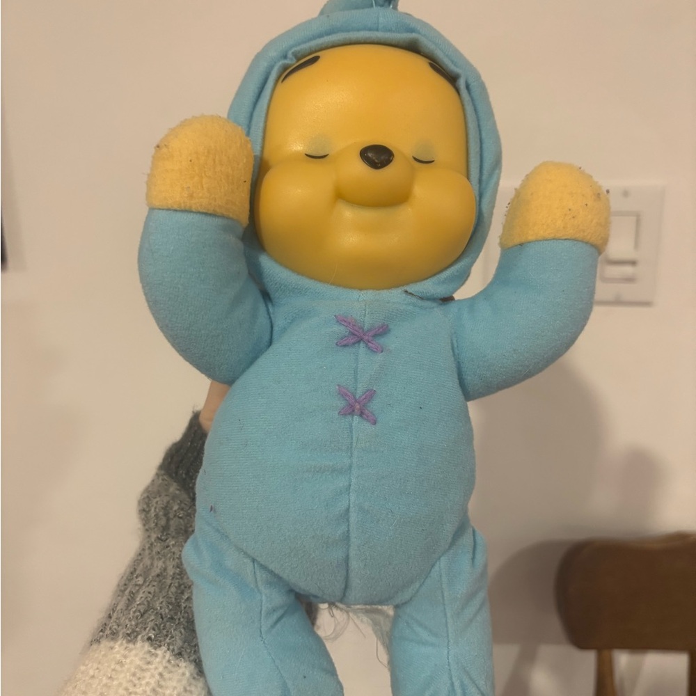 VTG. Pooh Bear Plush Toy